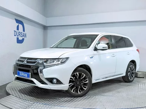 MITSUBISHI Outlander 2.0 PHEV Kaiteki Auto 4WD - 17490€ en Burgos