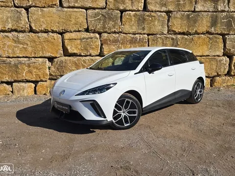 MG MG4 64 kWh Luxury