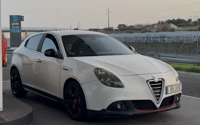 Alfa Romeo Giulietta 1.6 JTDm Distinctive 57X