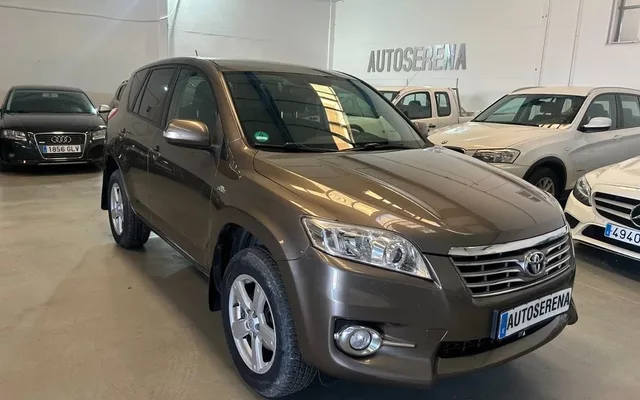 TOYOTA RAV-4 2.2 D-D-CAT Execut.Cross Sp.Autodr.S 4x4