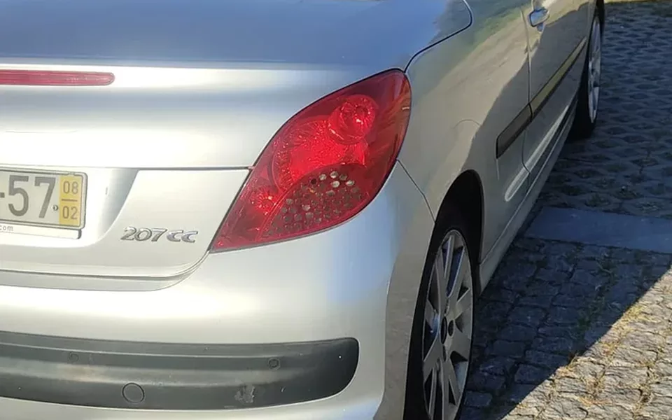Peugeot 207 CC 1.6 HDi FAP