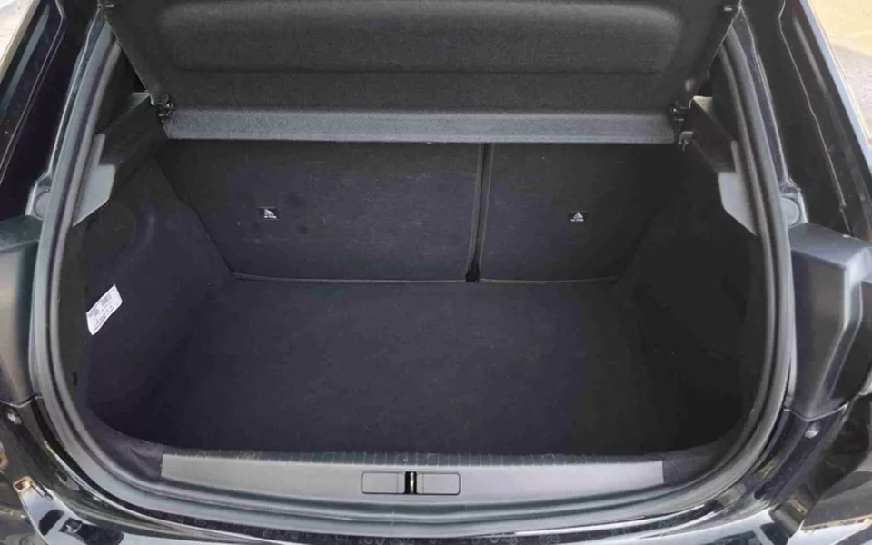 PEUGEOT - 208 - 208 1.2 PureTech Style