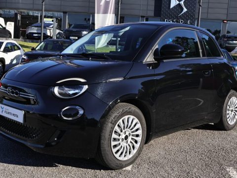 Fiat 500e La Prima