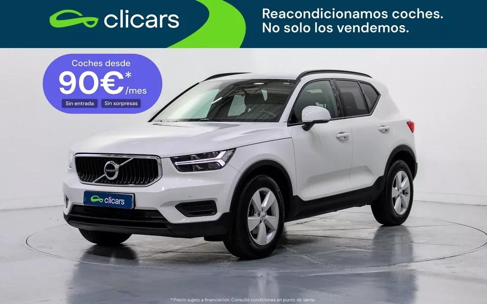 VOLVO XC40 XC40 T2 Momentum Core