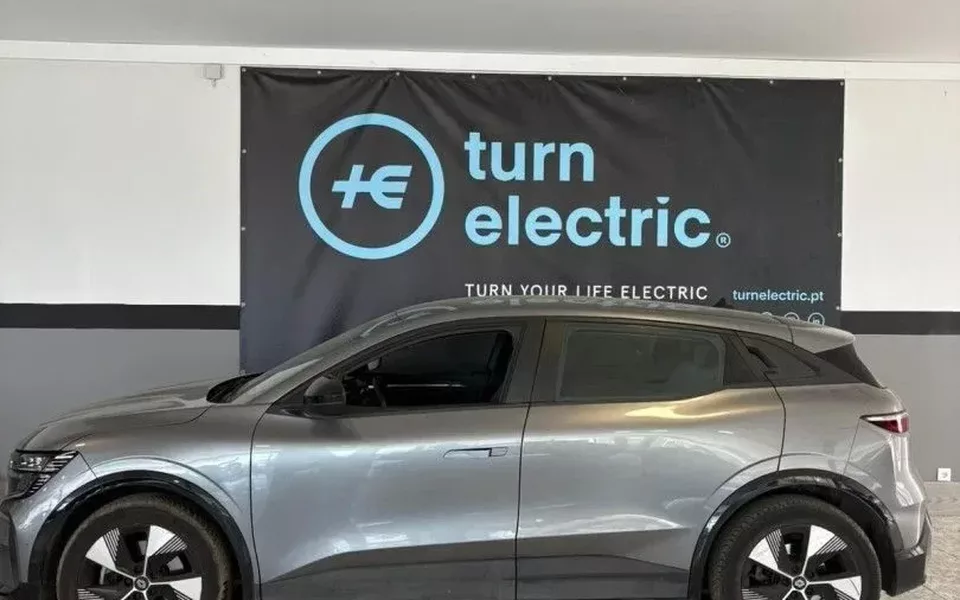 Renault Mégane E-Tech EV60 220hp optimum charge Equilibre