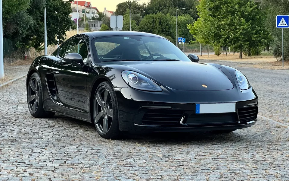 Porsche 718 Cayman T