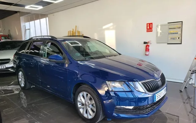 SKODA Octavia Octavia Combi 1.6TDI CR Ambition 110
