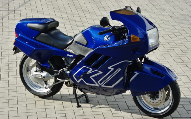 BMW K1
