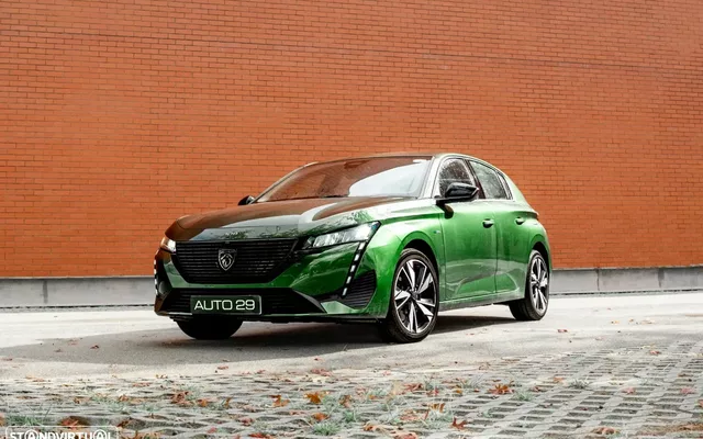 Peugeot 308 180 e-EAT8 GT