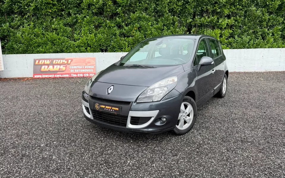 Renault Scénic 1.9 dCi FAP Dynamique