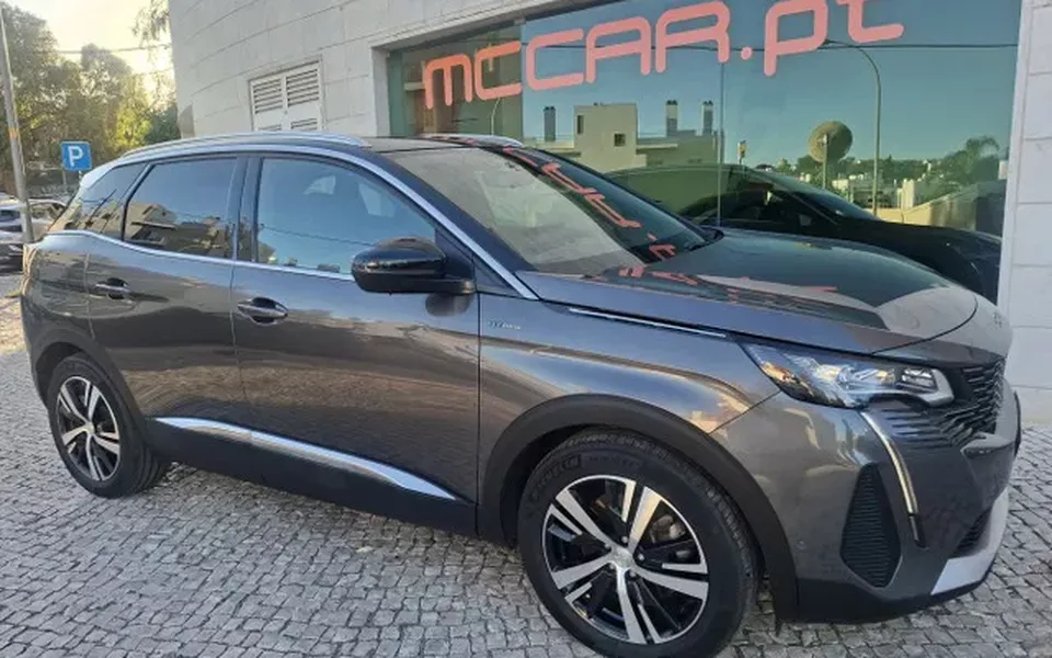 Peugeot 3008 225 e-EAT8 GT