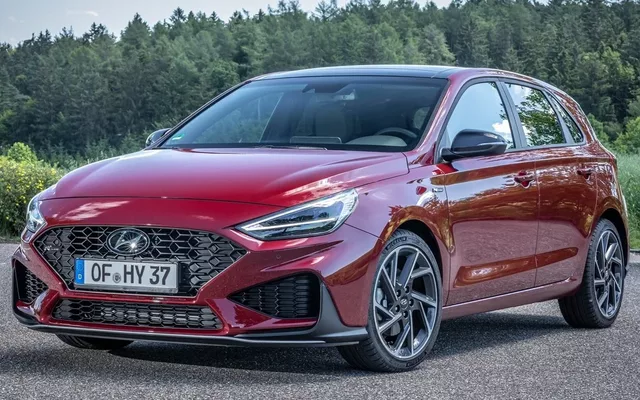 HYUNDAI i30 i30 1.6CRDi Tecno 110