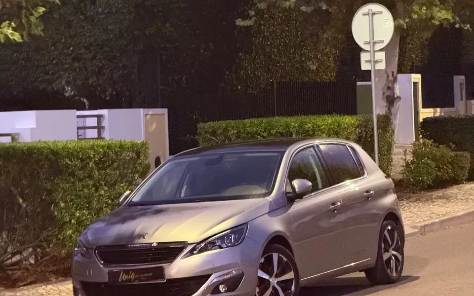 Peugeot 308 1.6 BlueHDi Allure J17