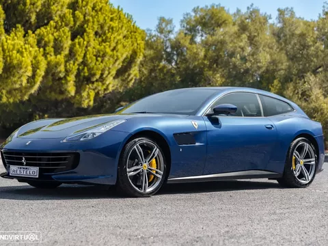 Ferrari GTC4 Lusso T