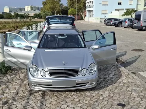 Mercedes-Benz E 220 CDi Avantgarde