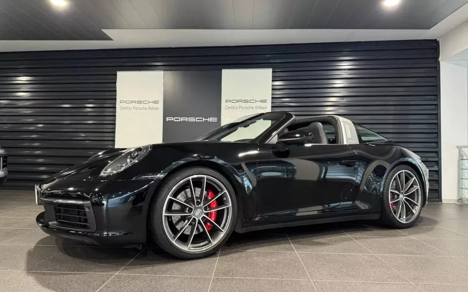 PORSCHE 911 911 Targa 4 GTS PDK