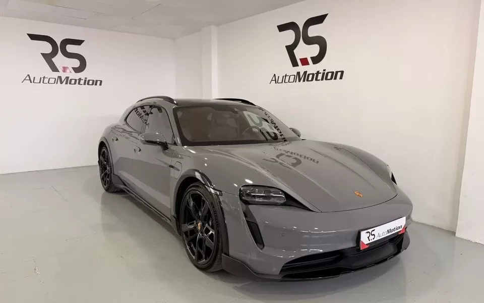 PORSCHE Taycan 4S Cross Turismo