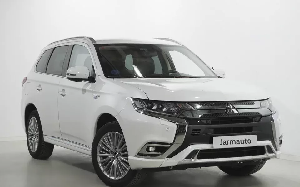 MITSUBISHI Outlander Outlander PHEV Kaiteki 4WD