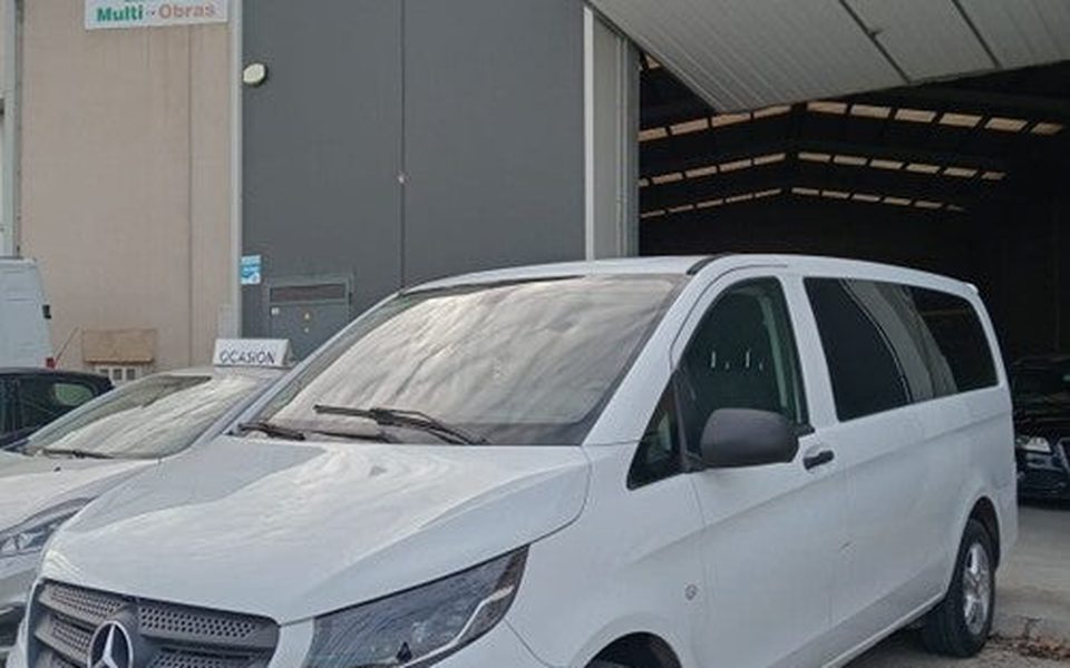 MERCEDES-BENZ Vito Furgón 111CDI Larga