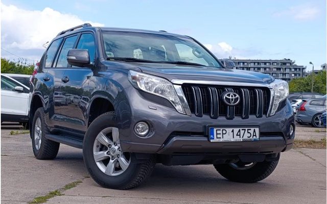 Toyota LAND CRUISER 2017