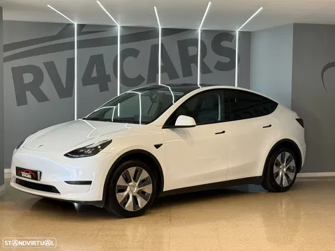 Tesla Model Y Standard RWD