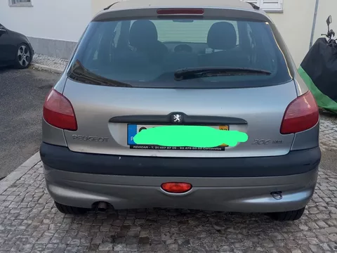 Peugeot 206