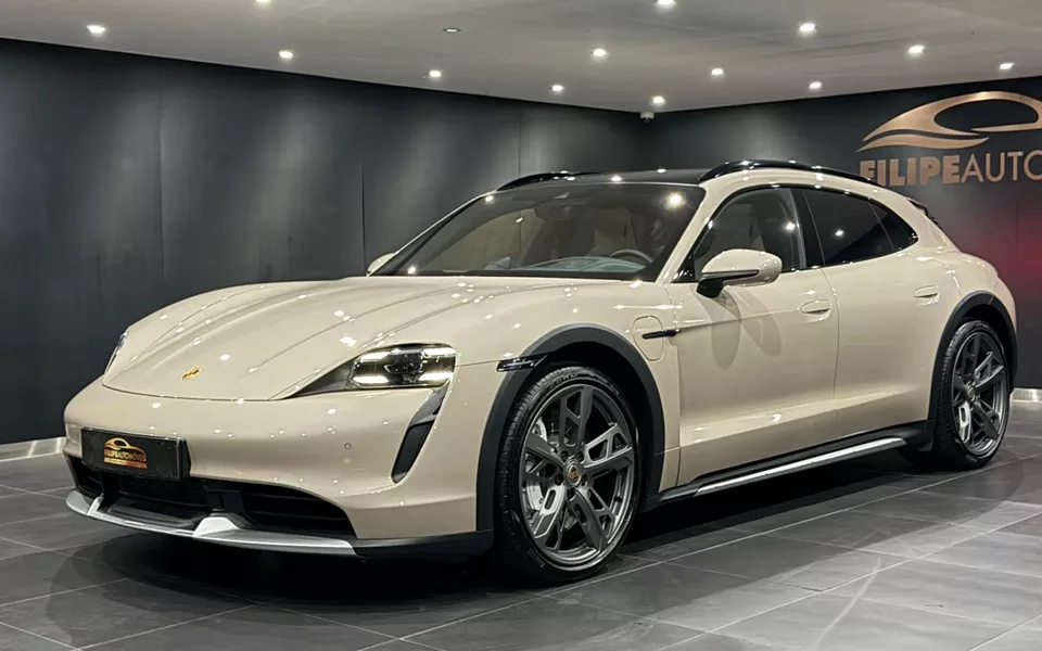 Porsche Taycan Cross Turismo Turbo