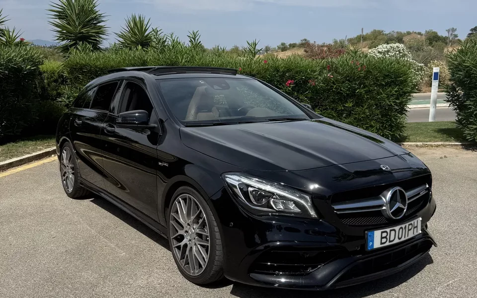 Mercedes-Benz CLA 45 AMG 4Matic Speedshift 7G-DCT