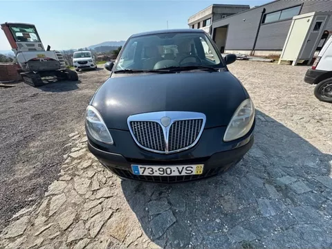 Lancia Ypsilon 1.2 16V Argento 4