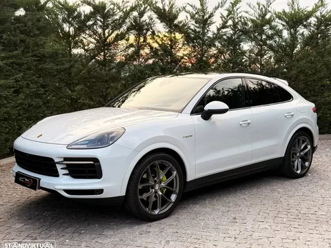 Porsche Cayenne E-Hybrid Tiptronic S Black Edition