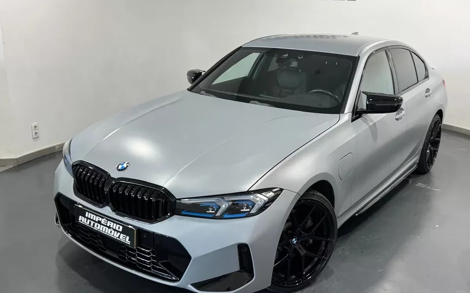 BMW 330 e Pack M Auto