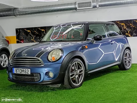 MINI 3 Portas