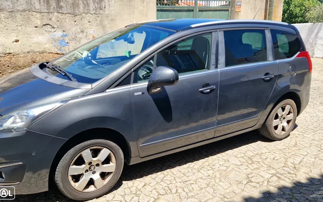Peugeot 5008 1.6 BlueHDi Style