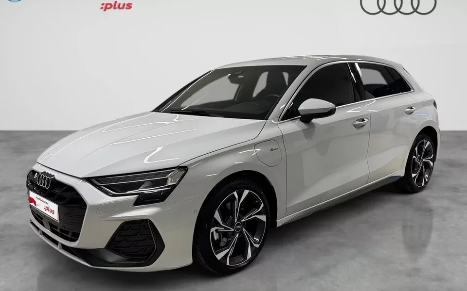 AUDI A3 A3 Sportback TFSI e S line S tronic 150kW
