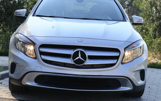 Mercedes-Benz GLA 200