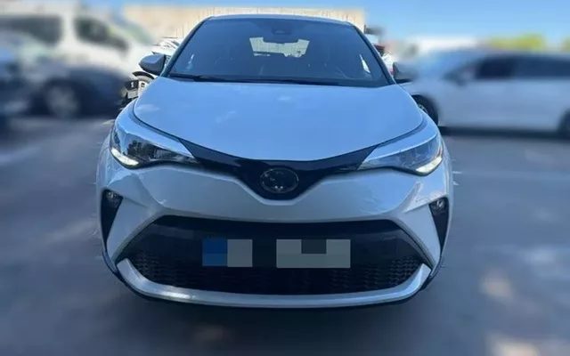 TOYOTA C-HR + 1.8 125H Advance
