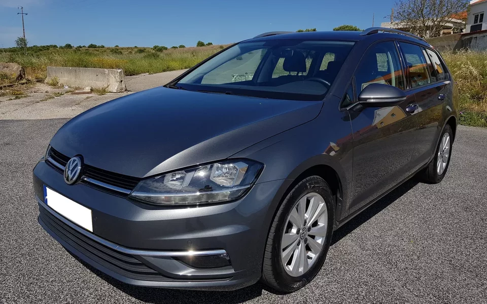 VW Golf Variant 1.6 TDi Confortline DSG
