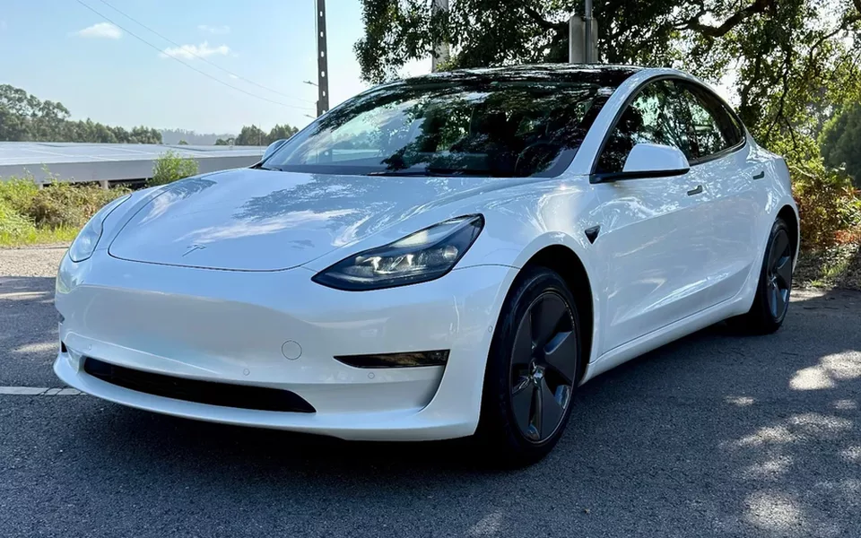 Tesla Model 3 Long Range Tração Integral