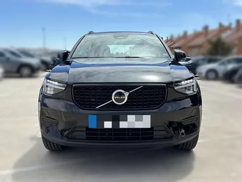 VOLVO XC40 2.0 B3 G Plus Dark Auto