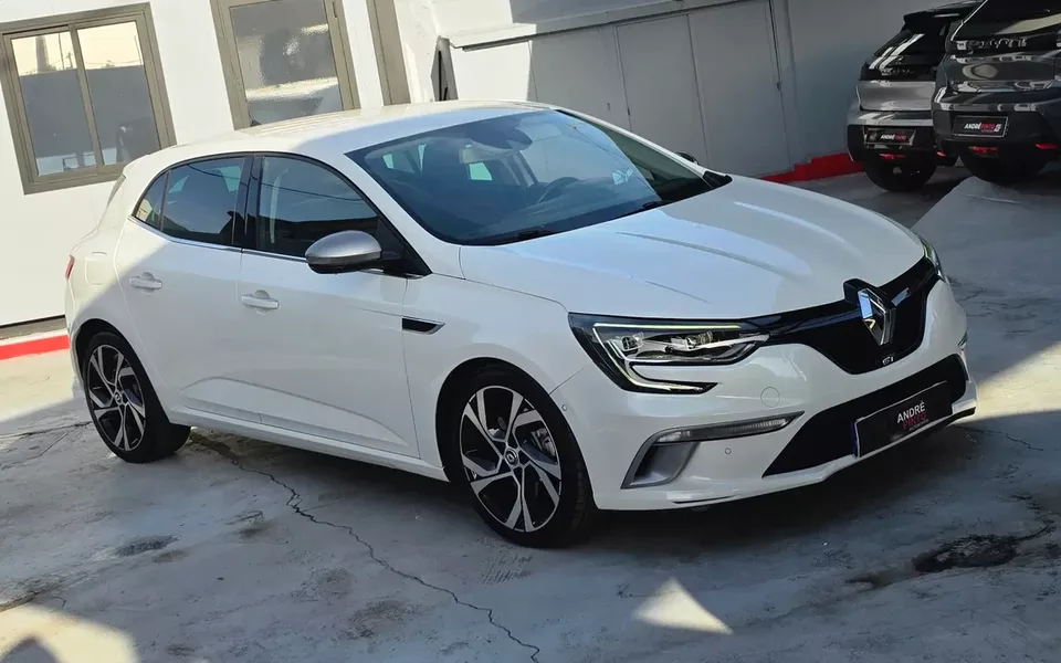 Renault Mégane ENERGY TCe 205 EDC GT