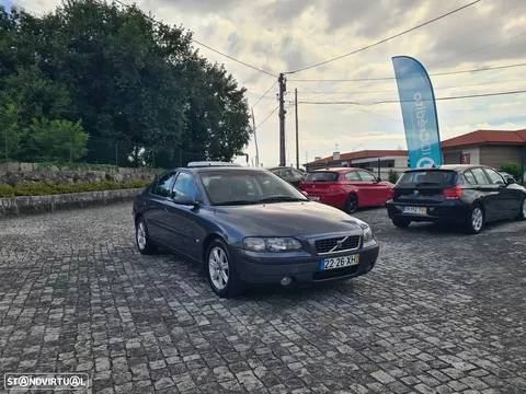 Volvo S60 2.4 D5 Nivel 3