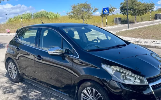 Peugeot 208 1.6 BlueHDi Allure