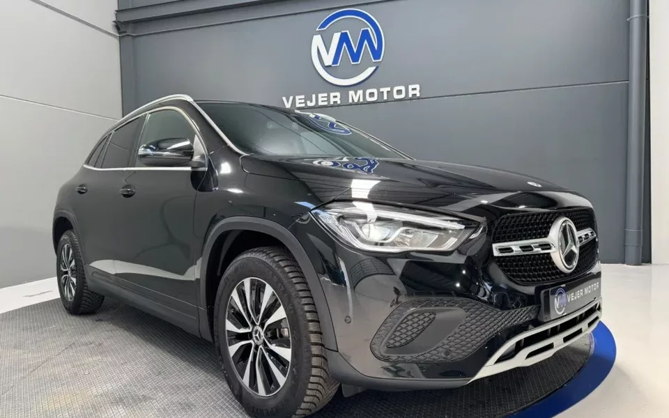 MERCEDES-BENZ Clase GLA GLA 180 7G-DCT