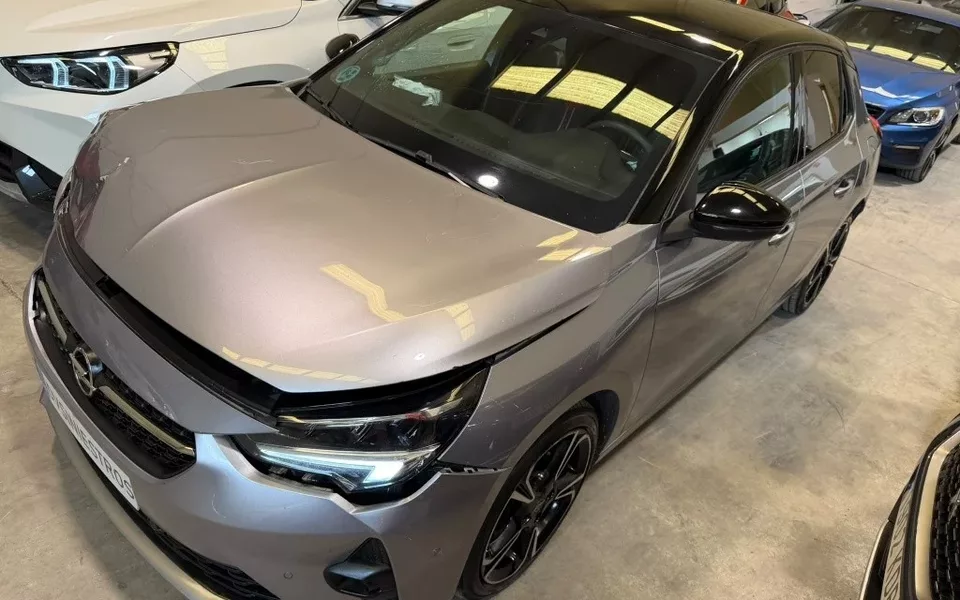 OPEL Corsa OPEL Corsa Pequeño Automático de 5 Puertas