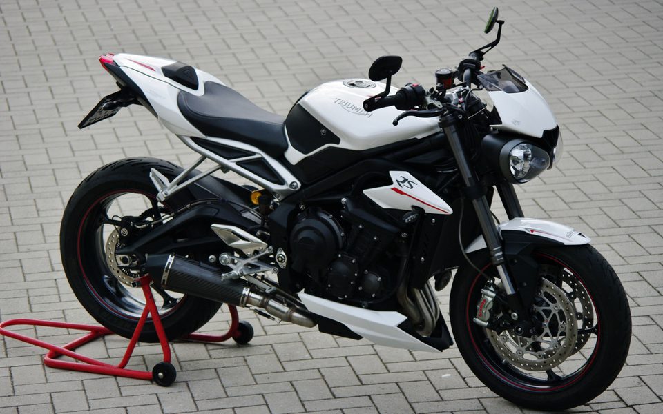 Triumph Street Triple RS 765