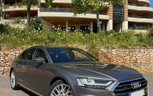 Audi A8 3.0 TDI V6 quattro Clean Exclusive