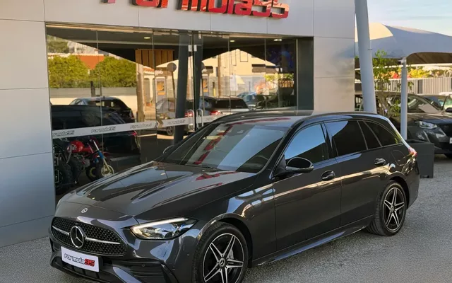 Mercedes-Benz C 300 e AMG Line