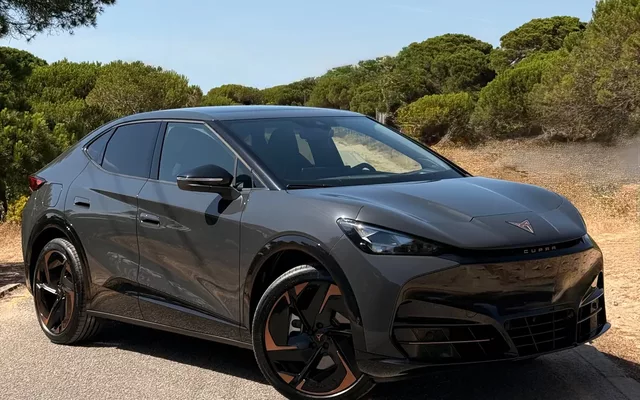 Cupra Tavascan 77 kWh Adrenaline