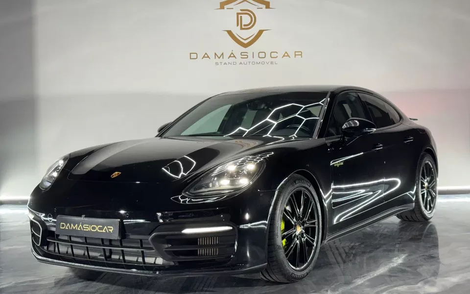 Porsche Panamera 4 E-Hybrid