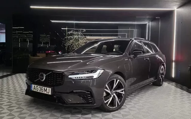 Volvo V90 2.0 T6 PHEV R-Design AWD